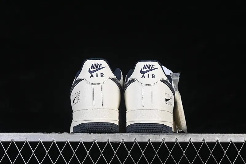 All categories Nk Air Force 1 Air Force series Nk Air Force 1 Low Air Force low-top Nike Air Force 1'07 Low off-white and black Air Force 1 low-top casual sneakers MM3399-816